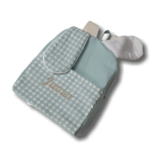 Mochila con orejas de conejo