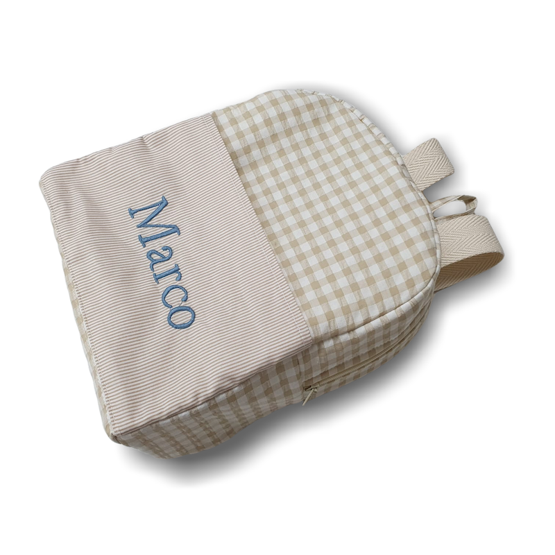 Mochila Con Bolsillo Vichy y Raya Beige