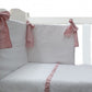 Conjunto Flor Liber Gris, Plumetti Blanco Y Rosa