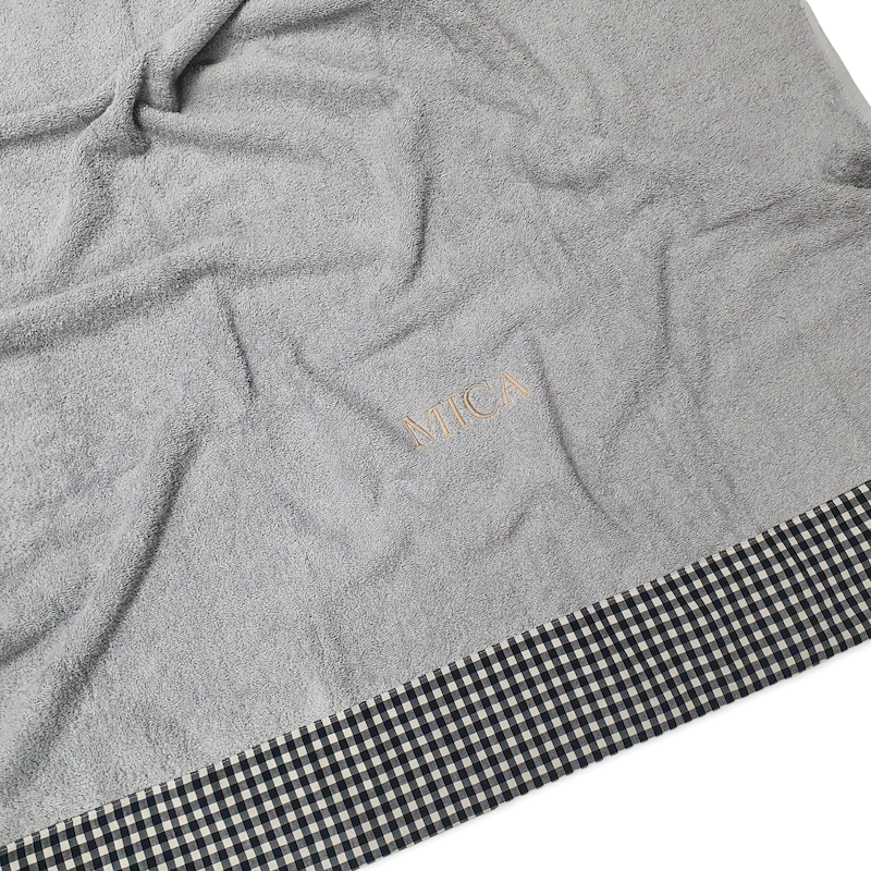 Toalla Playa Gris con Vichy Negro